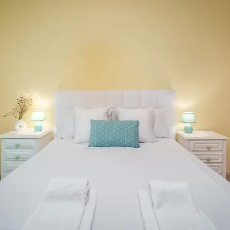 Ocean's Place Near Da Rocha 아파트